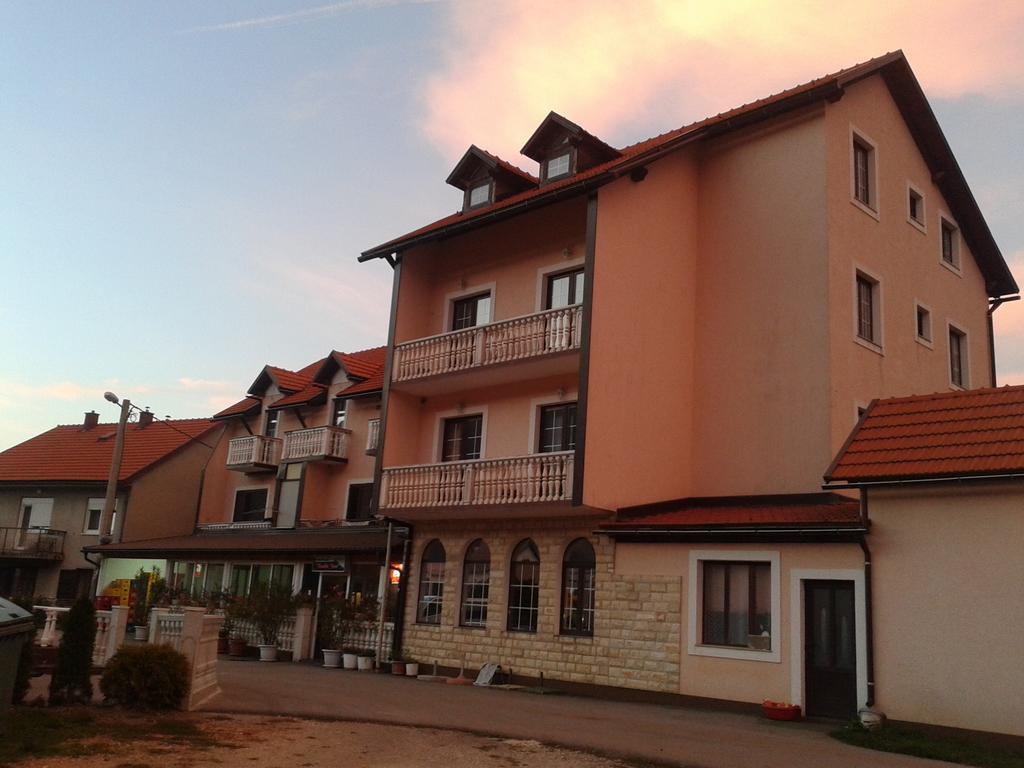 Bed&Breakfast Konoba Jure Krasno Polje Exterior foto