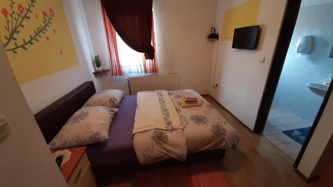 Bed&Breakfast Konoba Jure Krasno Polje Exterior foto
