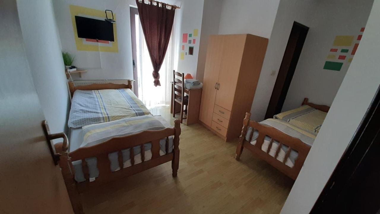 Bed&Breakfast Konoba Jure Krasno Polje Exterior foto